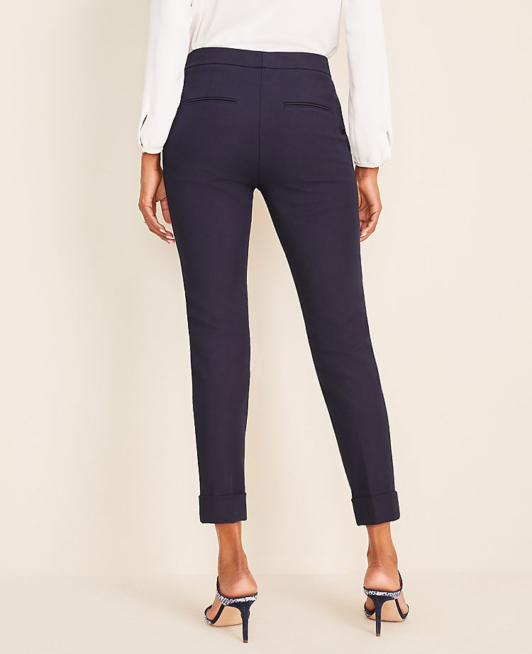 Die High-Waist-Hose bis zum Knöchel – Curvy Fit