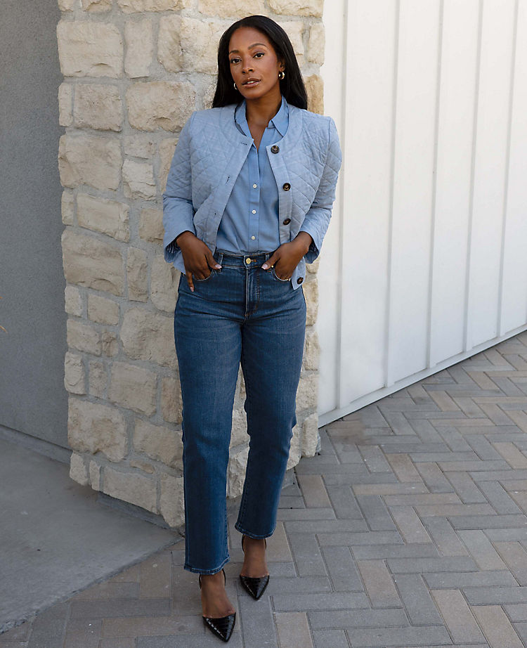 Sculpting Pocket High Rise Straight Jeans in Classic Mid Wash