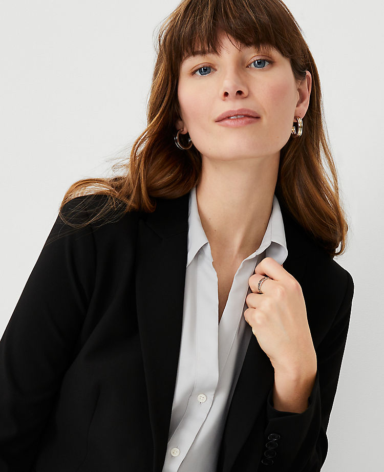 Der lange Einreiher-Blazer aus Bi-Stretch