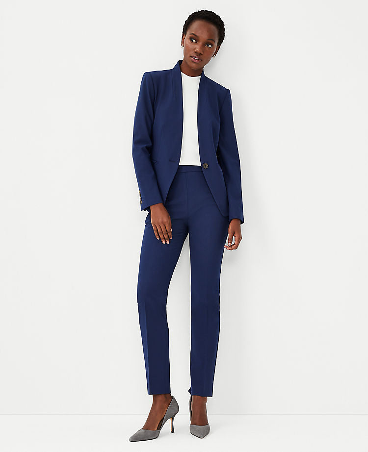 Le blazer à découpes en bi-stretch