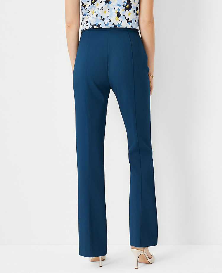 Le pantalon à glissière latérale