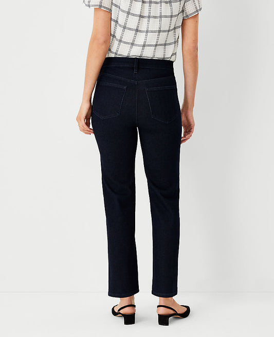 Jean droit taille haute Sculpting Pocket délavage brut
