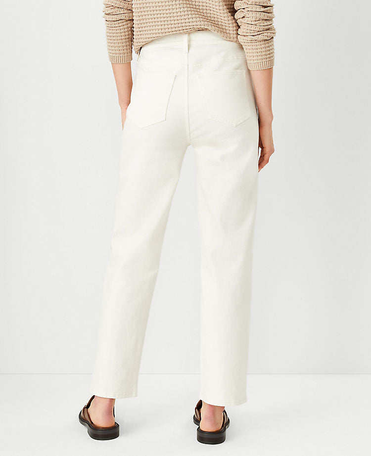Shaping-Jeans mit hoher Taille und geradem Bein in Elfenbein