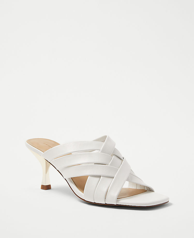 Leder-Sandalen mit Kreuzriemen