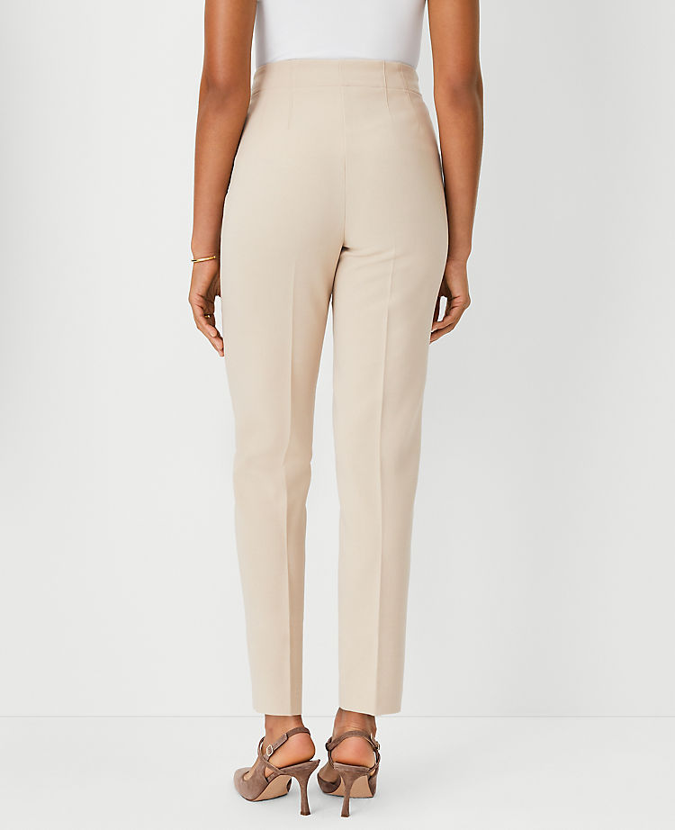 Die Lana Slim Hose – Curvy Fit