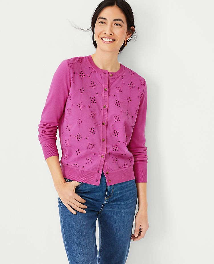 Ann Cardigan aus verschiedenen Materialien mit Ösen