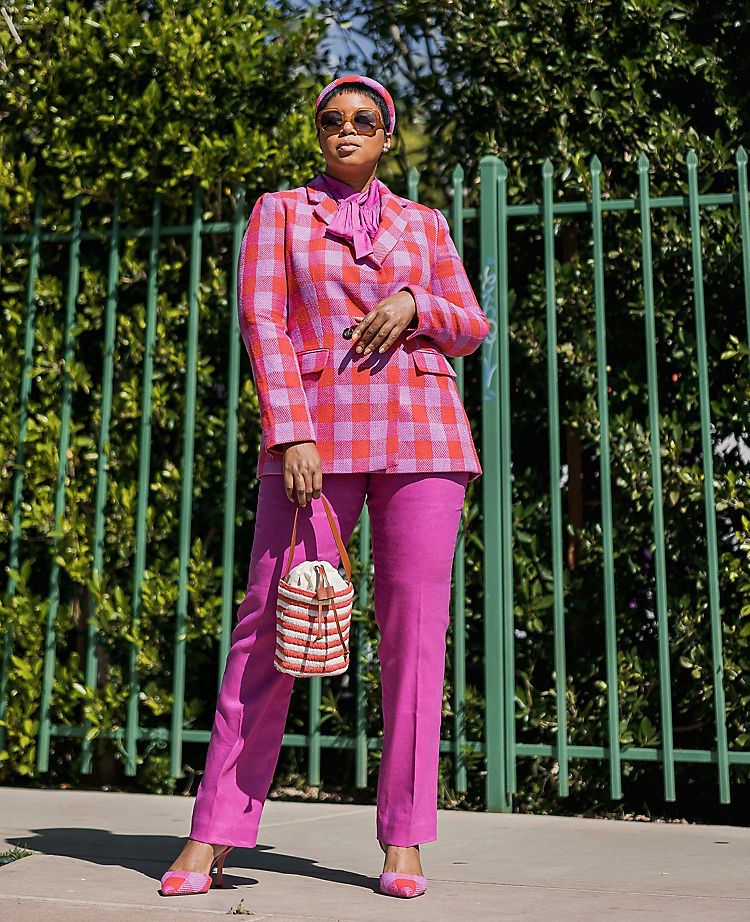 Le long blazer croisé à carreaux