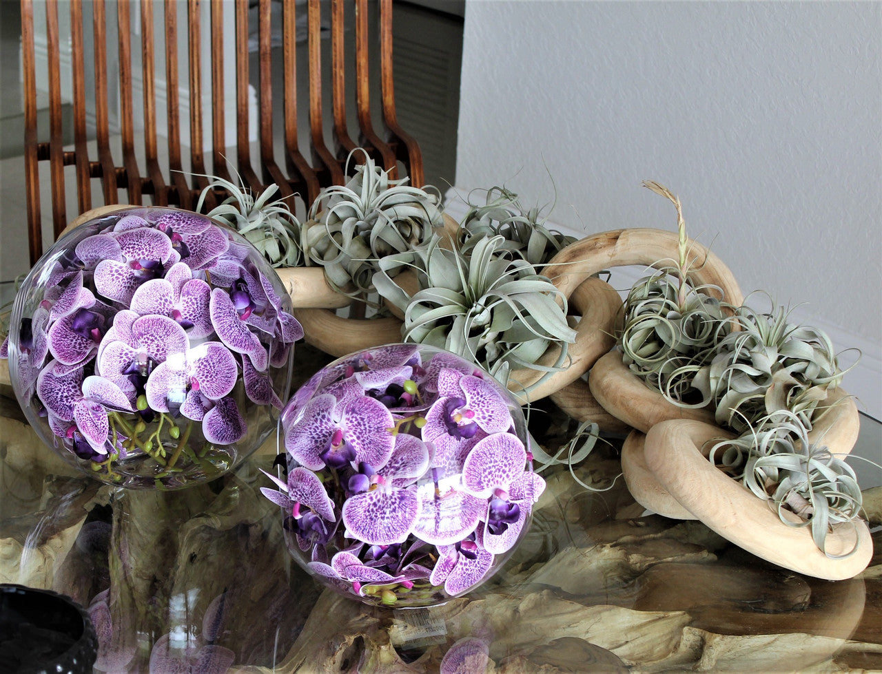 Vase Crosswinds 30 cm avec orchidées violettes