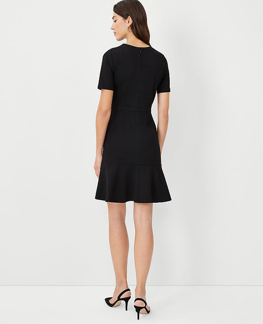 Robe évasée à volants