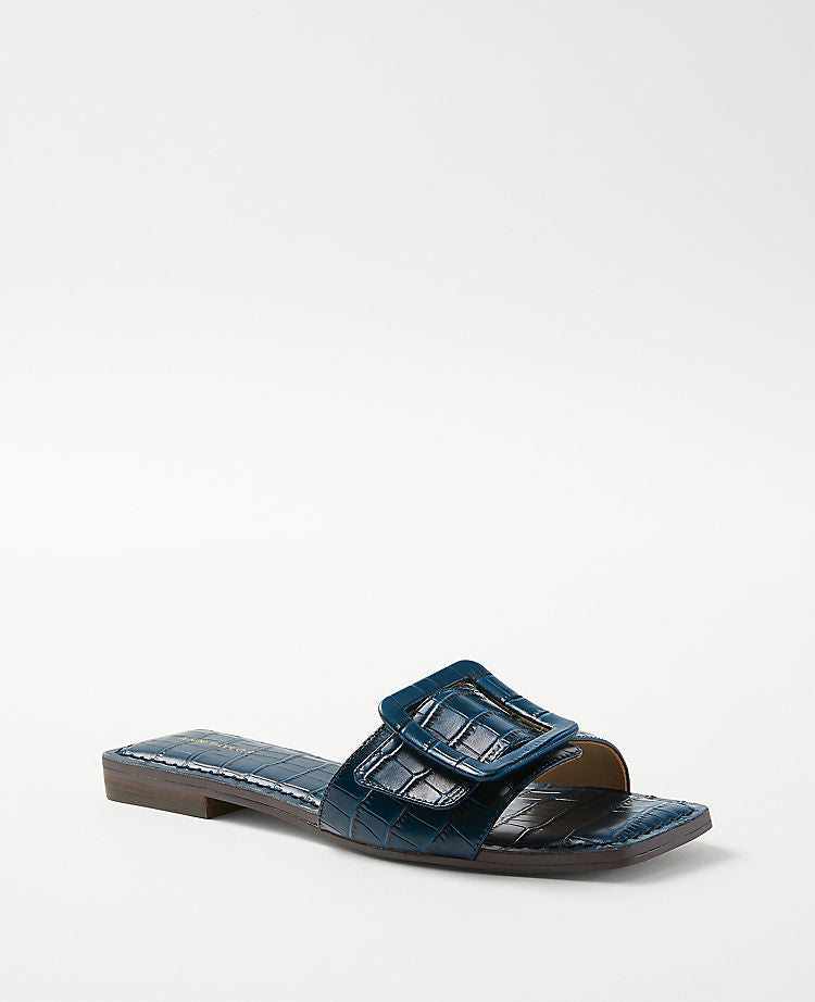 Sandales à enfiler en cuir embossé avec boucle