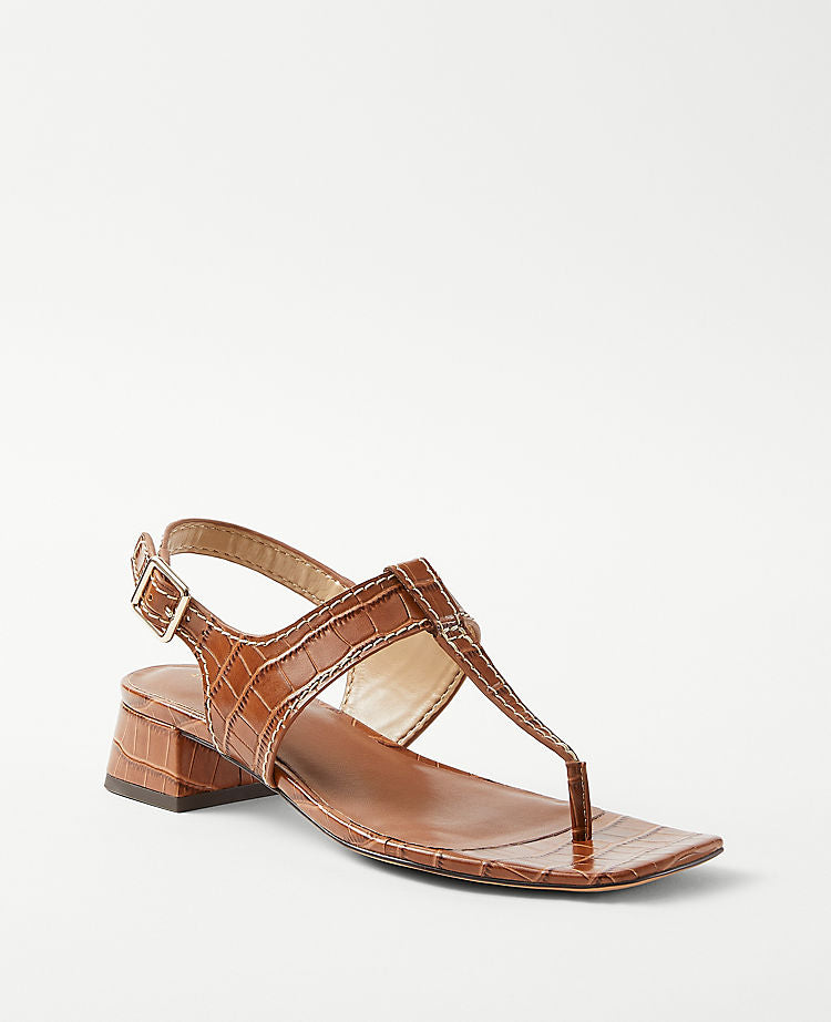 Sandales à talon mi-haut avec bride en T en cuir gaufré