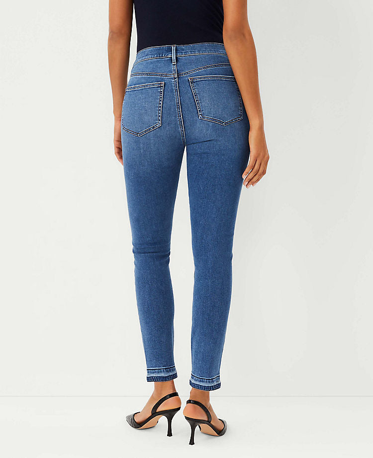 Curvy Sculpting Skinny Jeans mit hohem Bund und Taschen in klassischer mittlerer Waschung