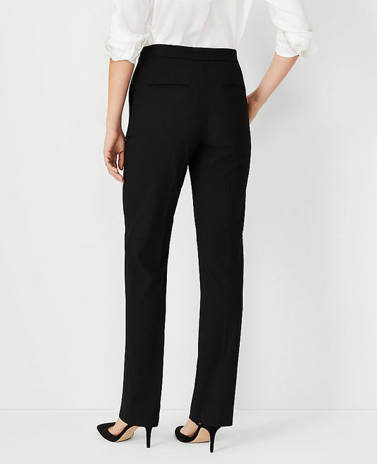 Le pantalon droit Sophia avec fermeture éclair latérale en bi-stretch