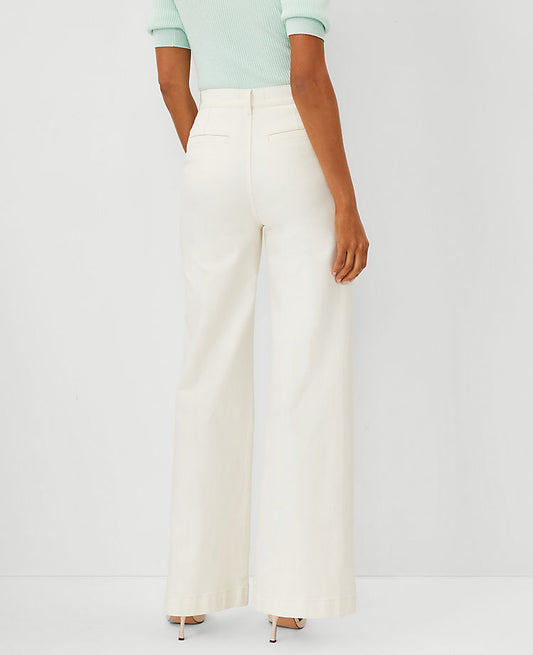 Jean-pantalon Sculpting taille haute de couleur ivoire