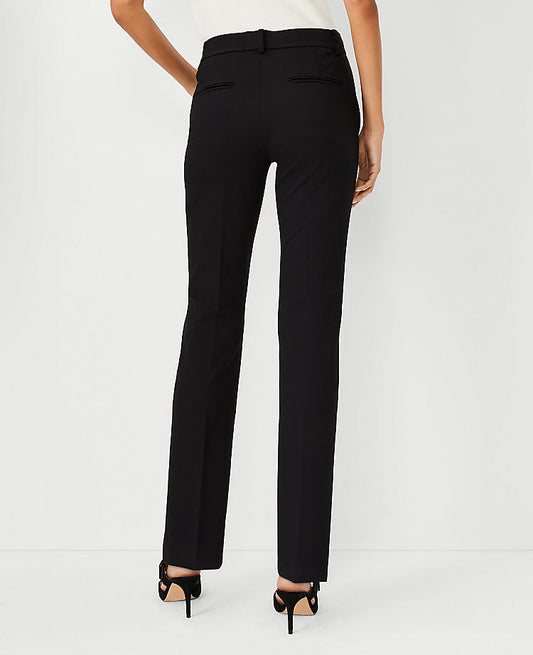 Le pantalon Sophia droit en maille – Coupe galbée