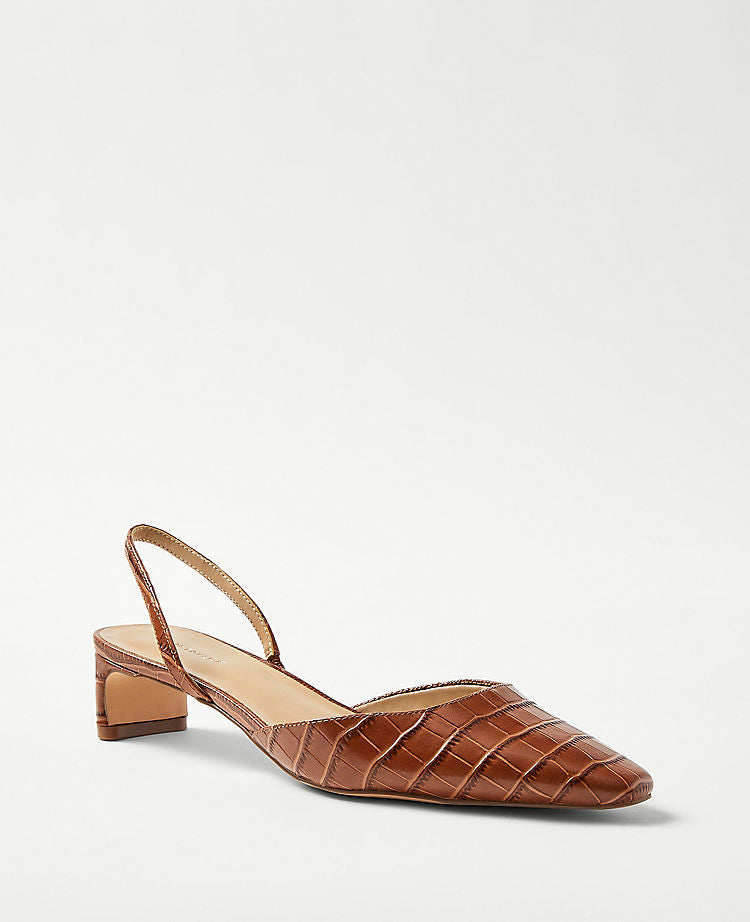 Escarpins slingback à talon aiguille en cuir embossé