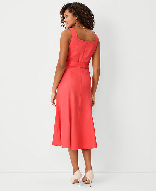 Robe évasée ceinturée