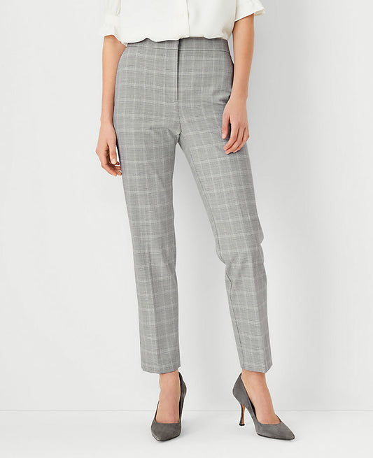 Le pantalon cheville Eva à carreaux - Coupe galbée