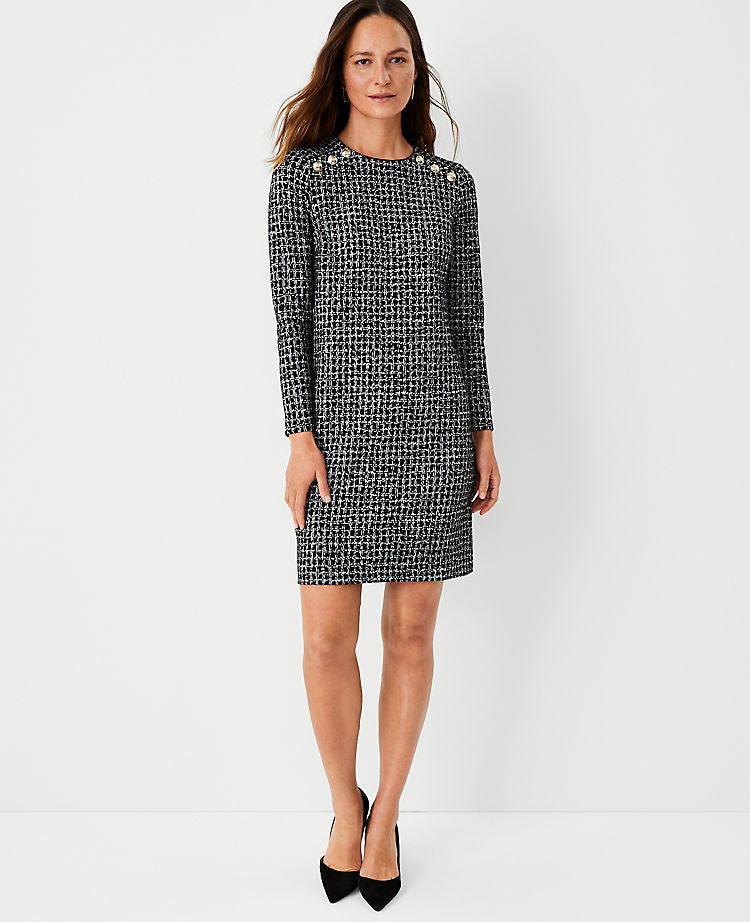 Robe chemise à carreaux avec boutons aux épaules