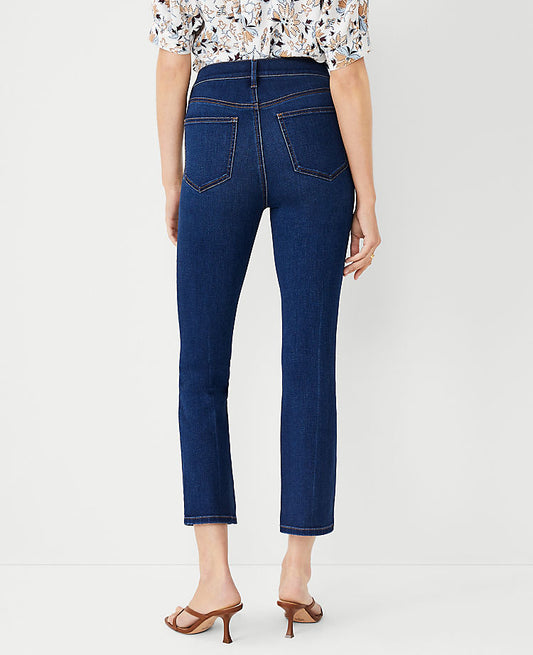 Jean boot cut court taille haute Sculpting Pocket en denim indigo foncé raffiné