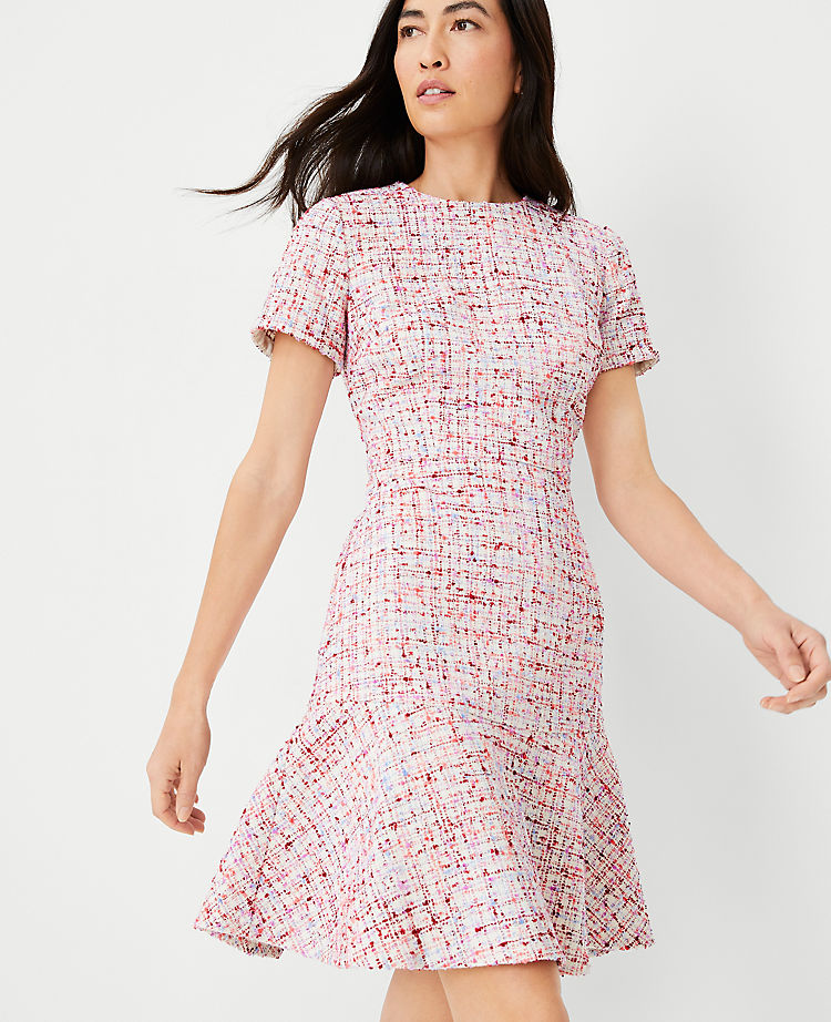 Mehrfarbiges Tweed-Volantkleid