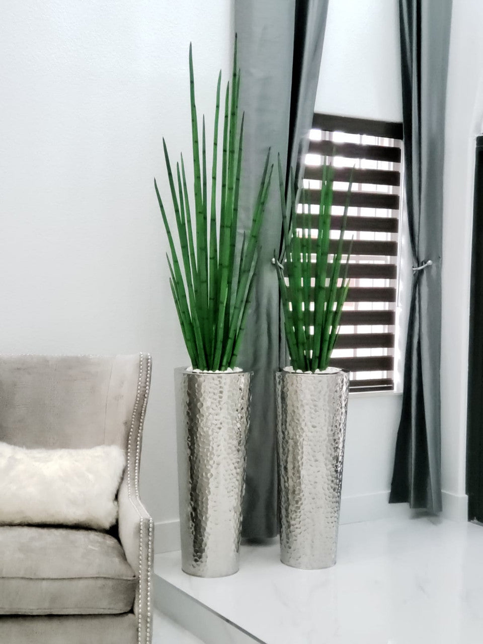 Hammered Cone with 4ft Snake Grass