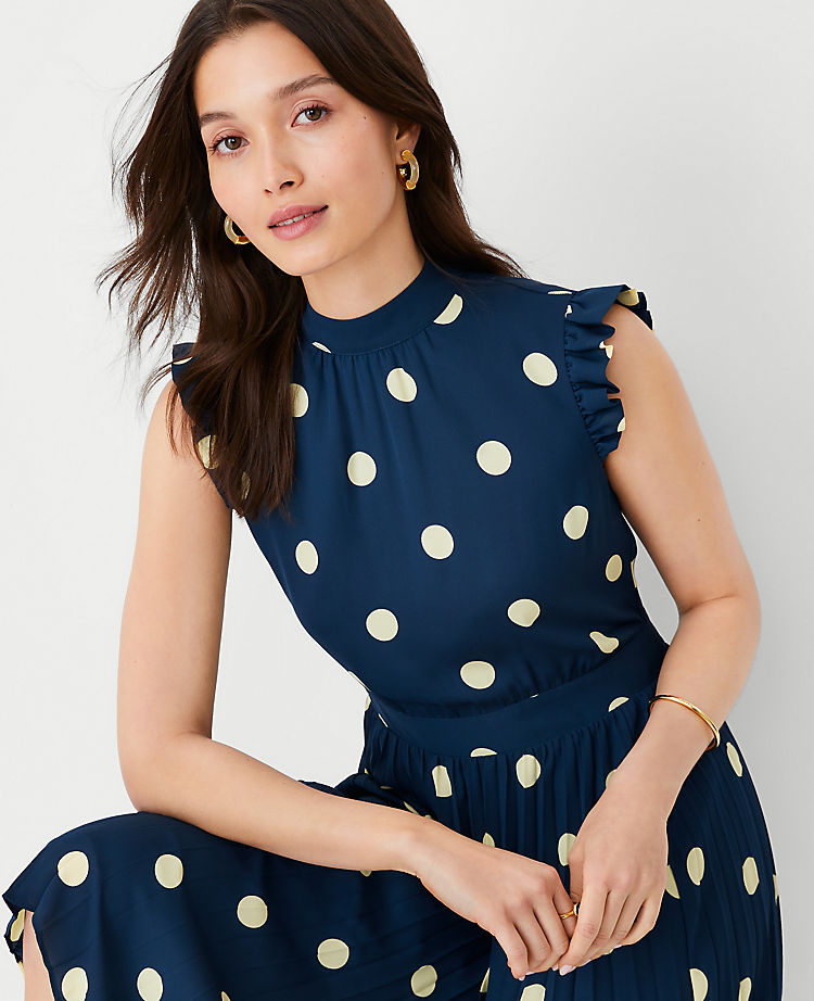 Gepunktetes Rüschenärmel-Tellerkleid
