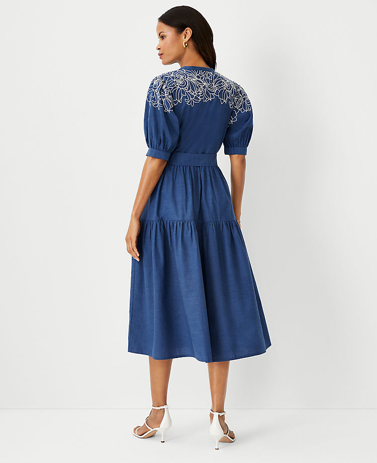 Robe chemise en chambray à œillets