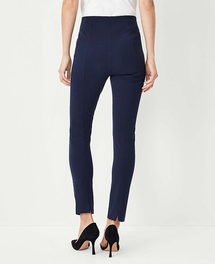 Die Audrey Cropped-Hose aus Stretch-Baumwolle