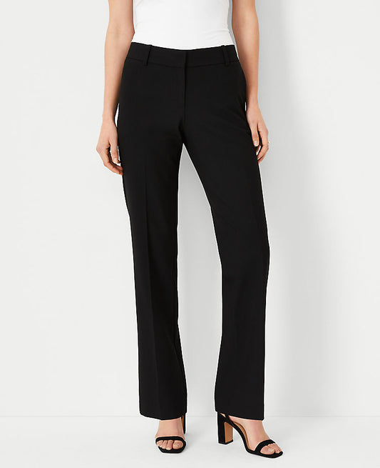 Le pantalon droit Sophia en tissu extensible toutes saisons