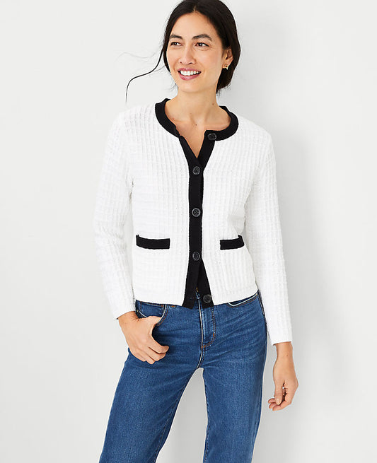 Bouclé-Cardiganjacke mit Kontrastbesatz