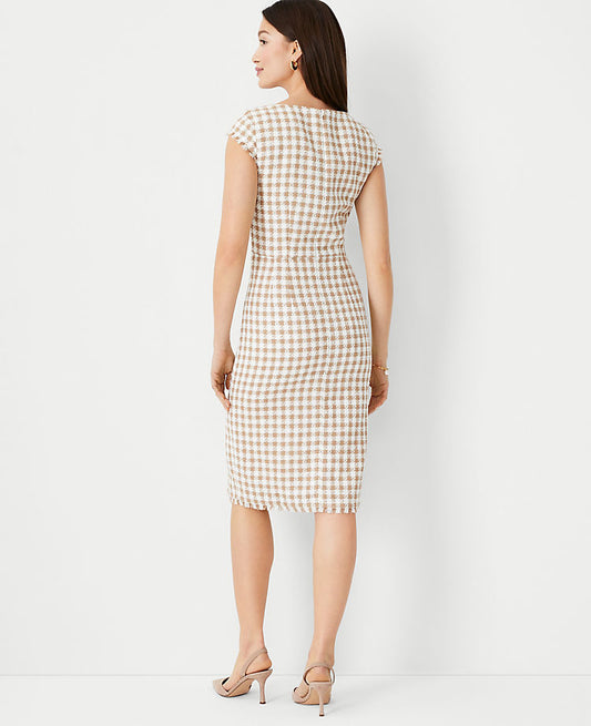 Robe fourreau à encolure dégagée en tweed vichy