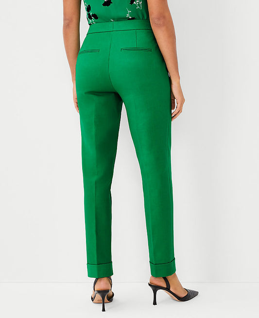 Le pantalon cheville taille haute Eva – Coupe adaptée aux courbes