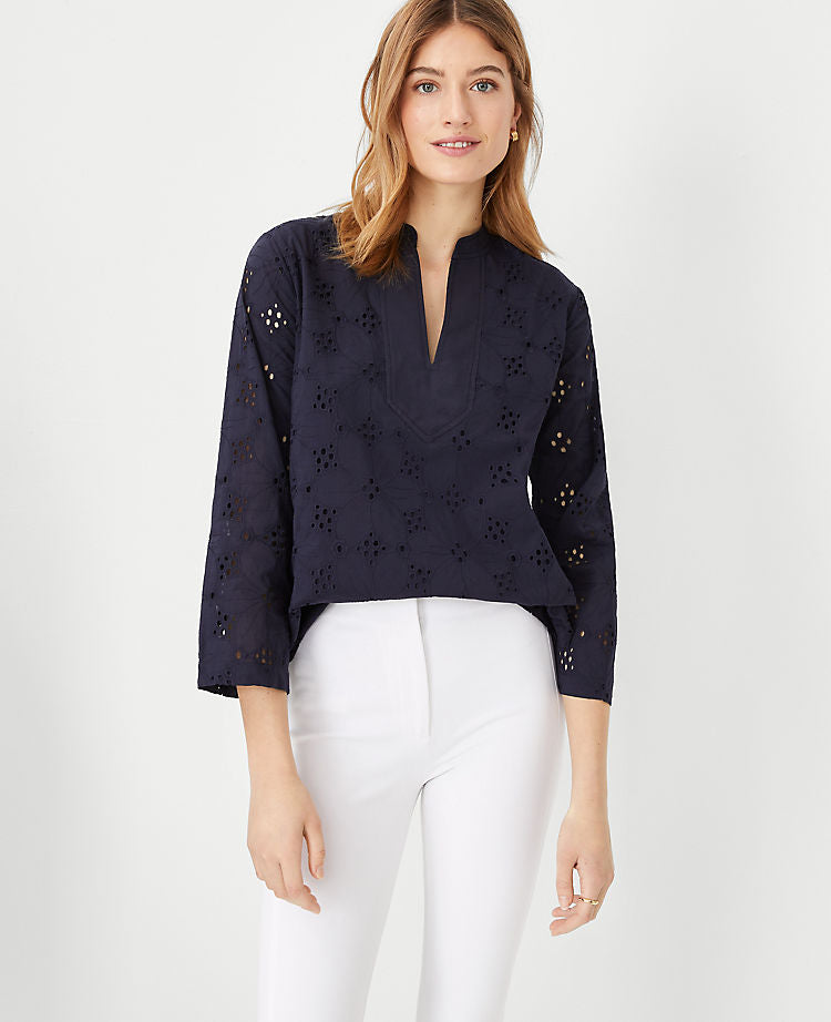 Geblümtes Tunic-Top mit Lochstickerei