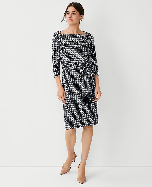 Robe à carreaux raffinée avec taille à nouer extensible