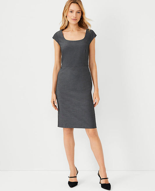 La Robe Col Rond En Bi-Extensible