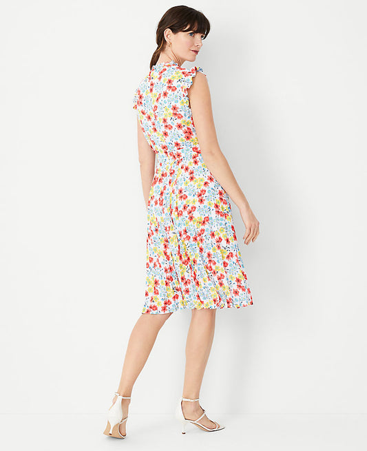 Robe évasée plissée à volants fleuris
