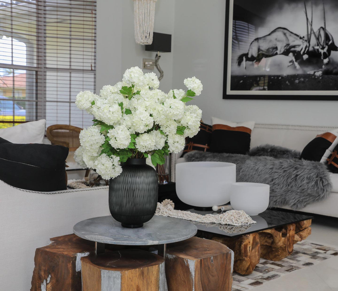 Vase Maximal Moyen avec Hortensias Boule de Neige Verts