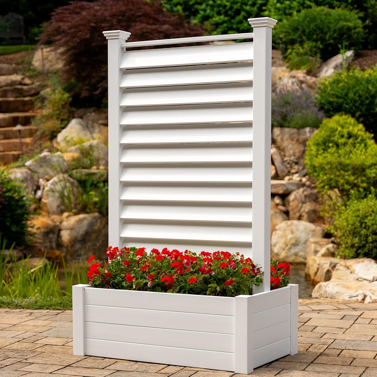 ??Planter boxes with trellis privacy screen