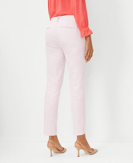 Le pantalon cheville Eva texturé – Coupe galbée