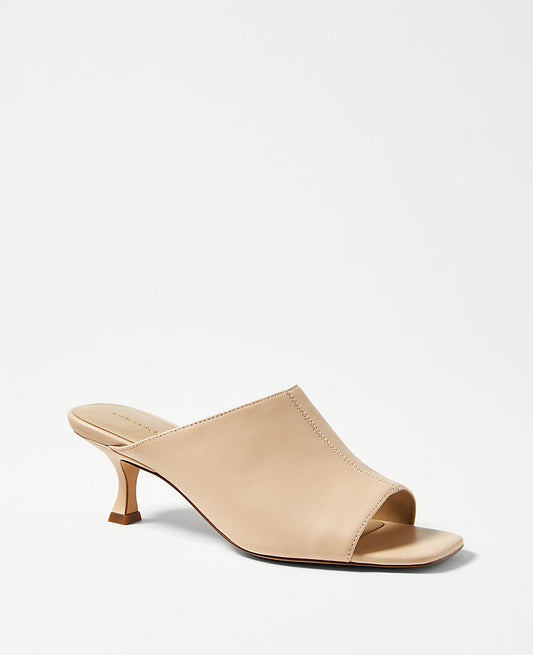 Mules à talon chaton en cuir