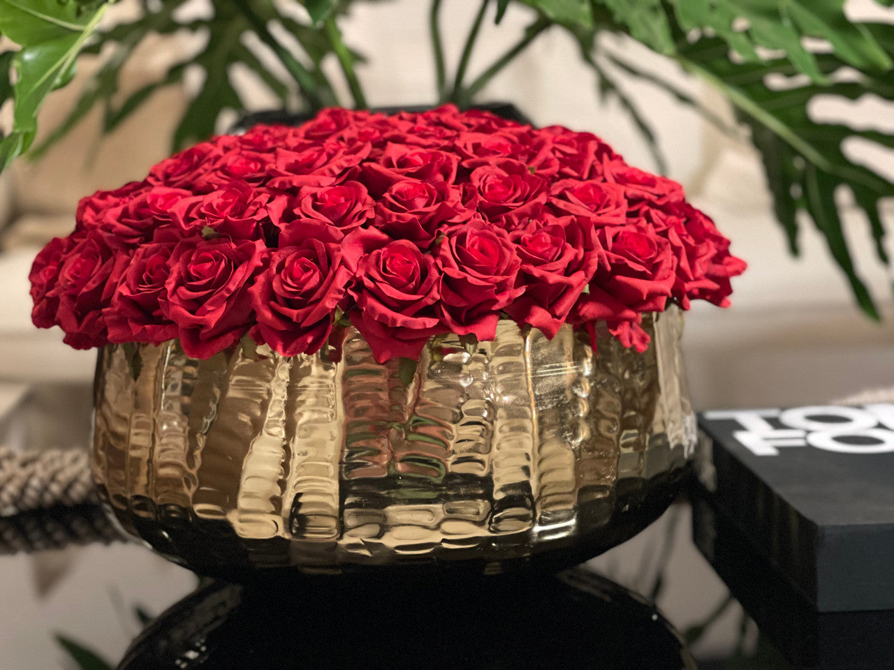 Large Roberi with Roses