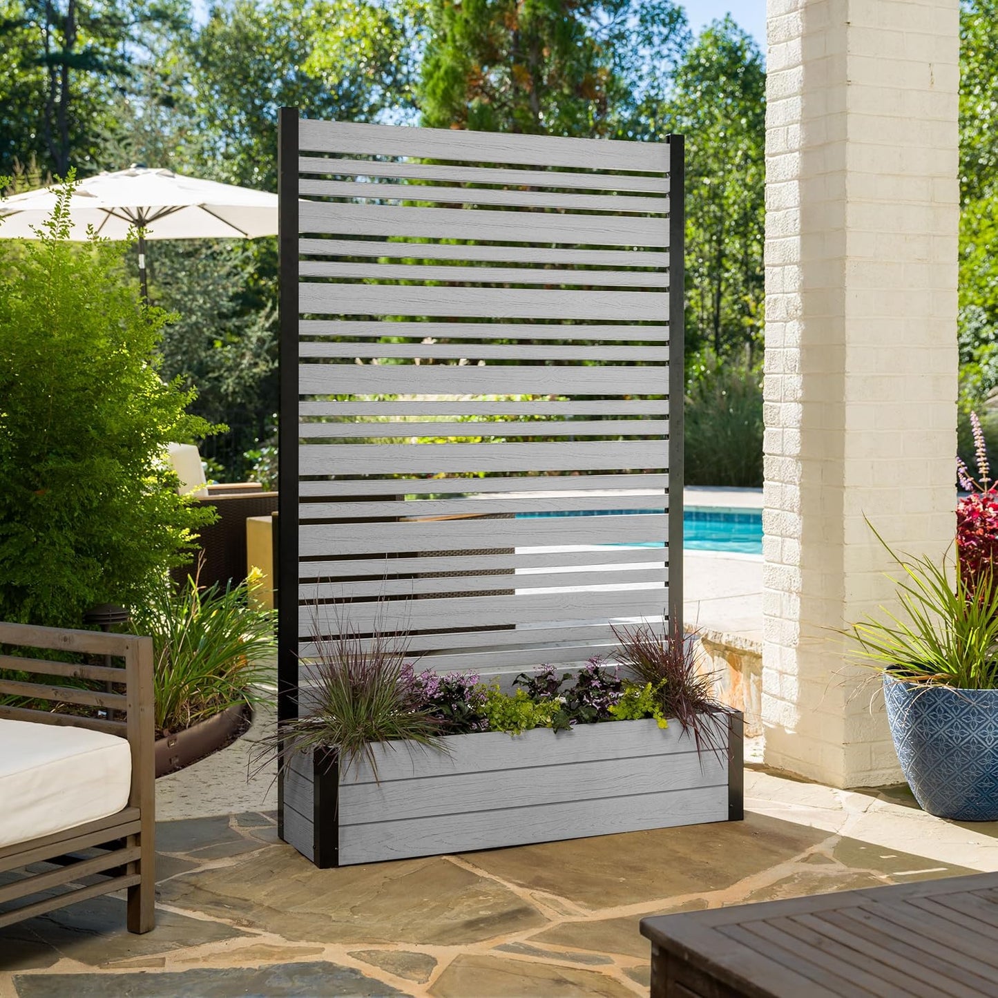 ??Planter boxes with trellis privacy screen