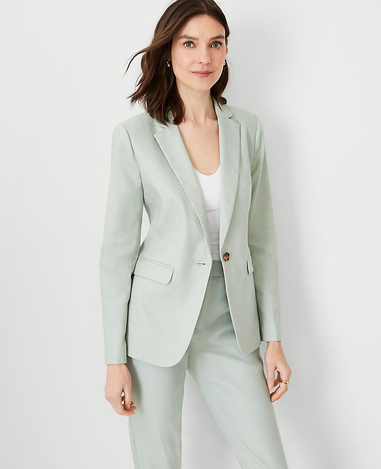 Der gekerbte Ein-Knopf-Blazer aus Leinenmischgewebe