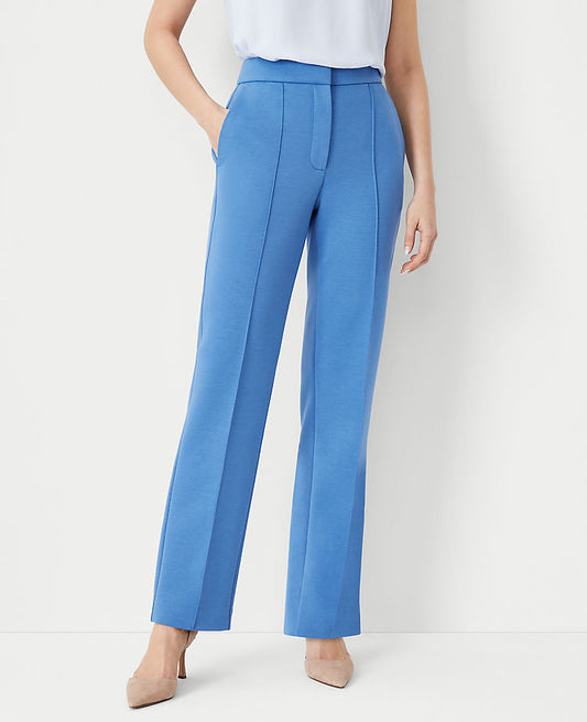 Le pantalon droit Sophia en maille double.
