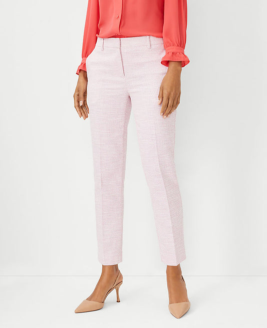 Le pantalon cheville Eva texturé – Coupe galbée