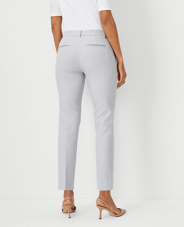 Le pantalon Eva cheville - Coupe galbée