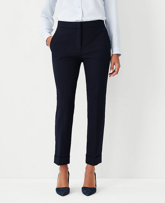 Le pantalon cheville taille haute – Coupe galbée