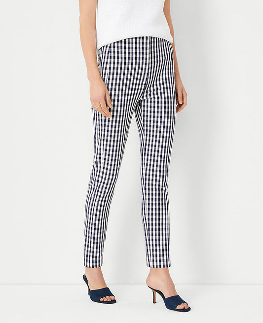 Le pantalon de cheville Audrey à carreaux