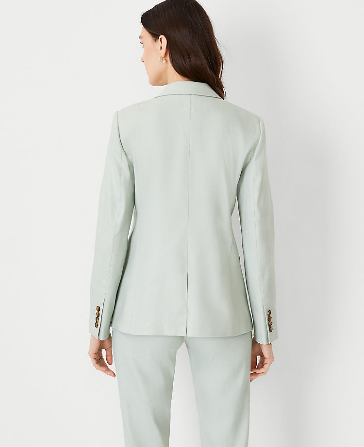 Der gekerbte Ein-Knopf-Blazer aus Leinenmischgewebe